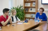 Изображение к новости 'Оксана Козловская встретилась с участниками «Молодежной парламентской школы»'.
